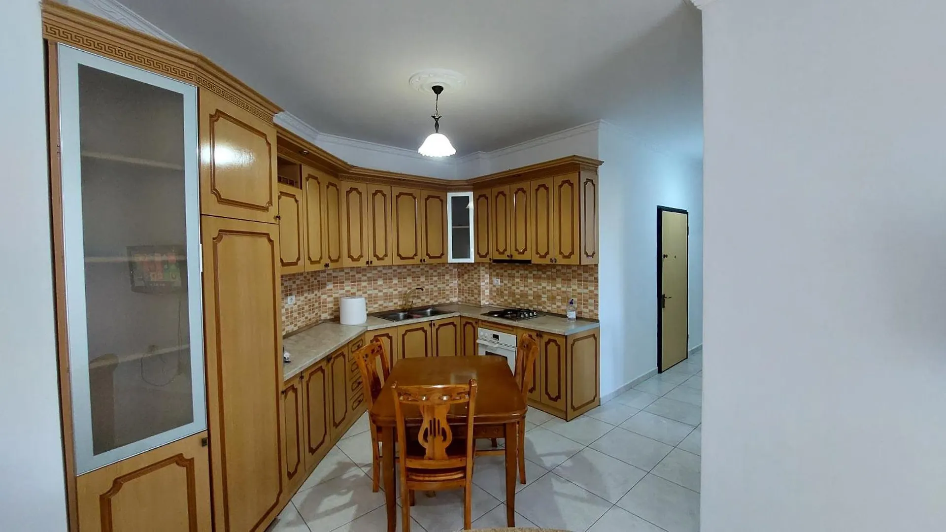 Eri Apartments Vlore, Lungomare